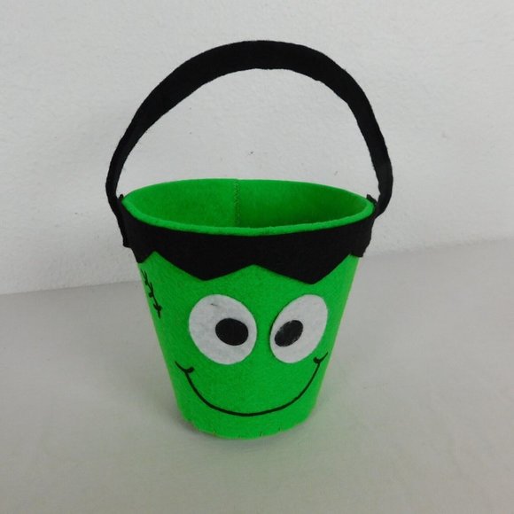4 Halloween Felt Buckets Pumpkin Monsters Boo Trick or Treat Party Goodies 5" - Picture 4 of 11